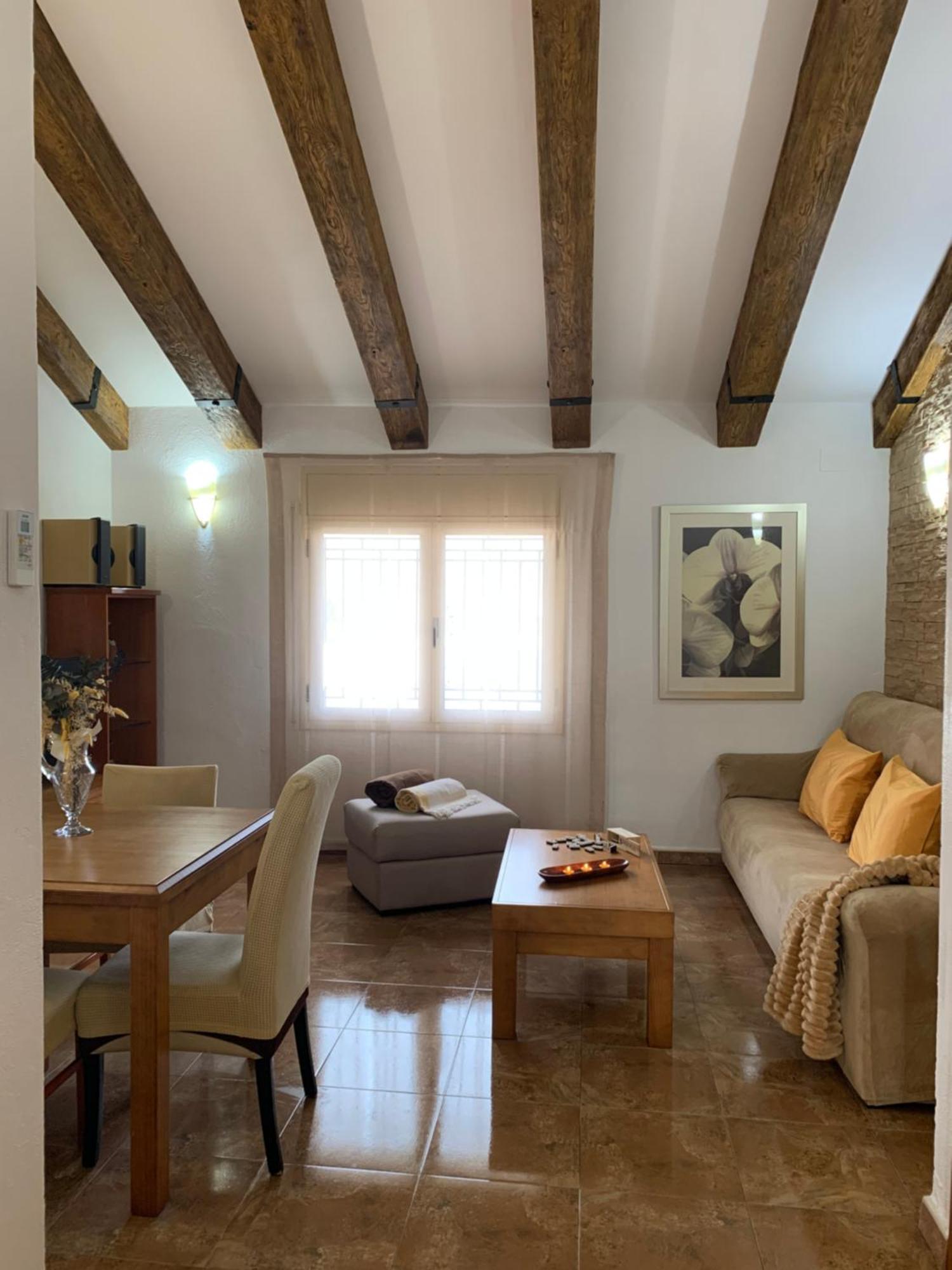 Hostal Casa Enric , Con Zona Infantil, Piscina Y Parking Privado Deltebre Exterior foto