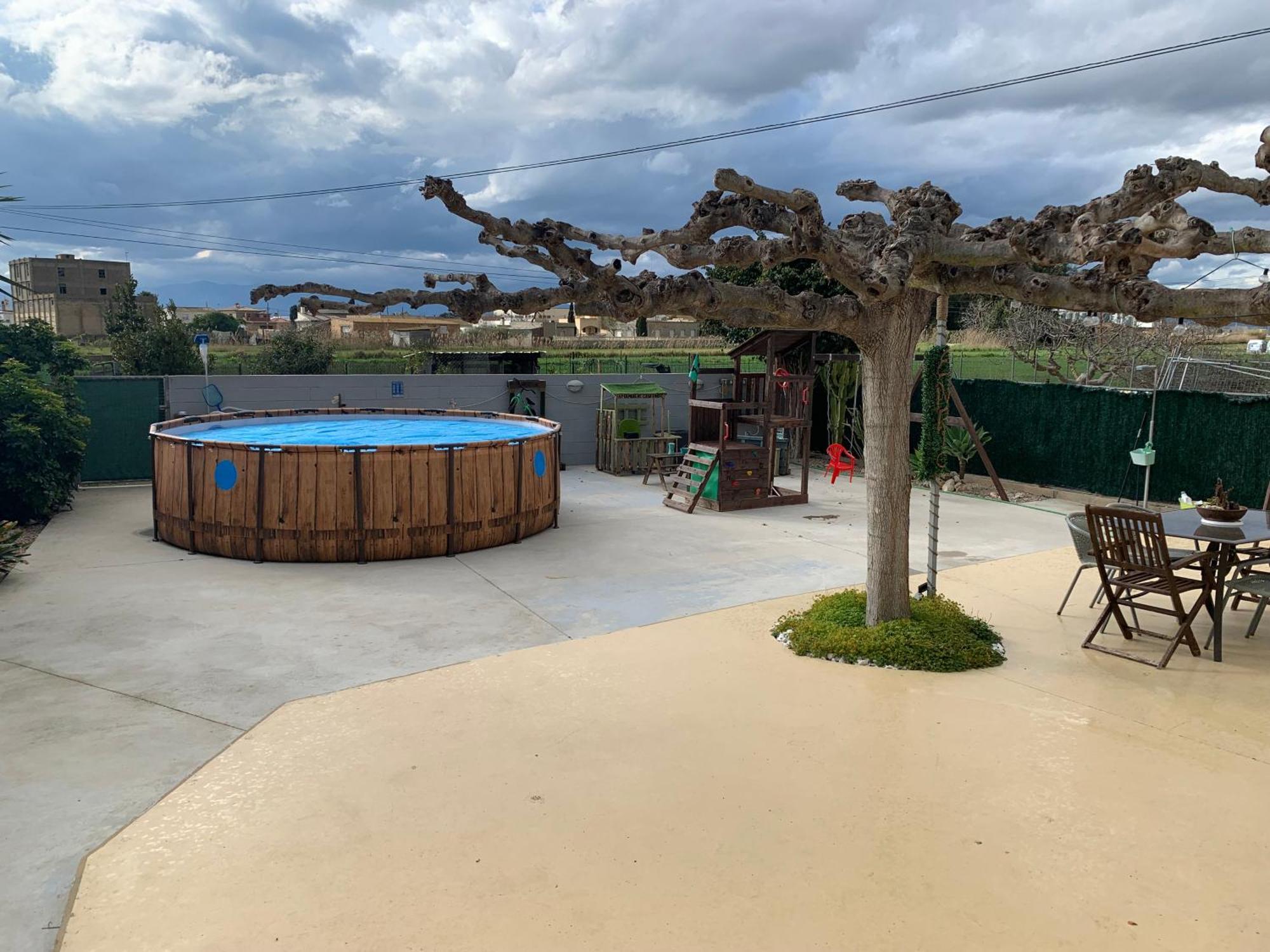 Hostal Casa Enric , Con Zona Infantil, Piscina Y Parking Privado Deltebre Exterior foto
